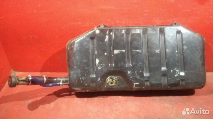 Бензобак Нива 21213 карбюраторная бак топливный
