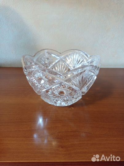 Хрустальные вазы (салатник)