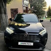 Toyota RAV4 2.0 CVT, 2020, 72 000 км, с пробегом, цена 3 550 000 руб.