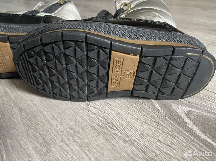 Зимние ботинки для девочки