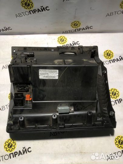 Бардачок Volkswagen Jetta 6 CTH 1.4 TSI 2014