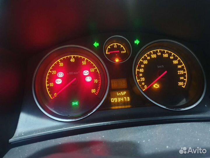 Панель приборов Opel Astra H