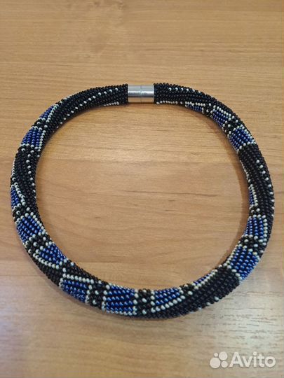 Колье жгут из бисера