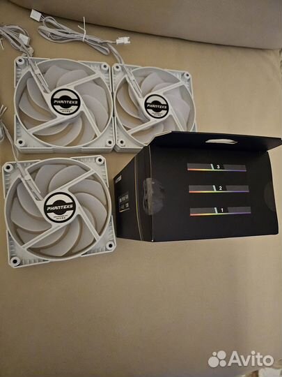 Вентилятор Phanteks белые A-RGB