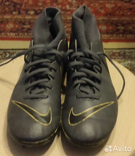 Бутсы футбольные