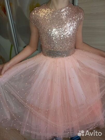 Платье на выход