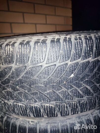 Goodyear UltraGrip 215/50 R17 95T