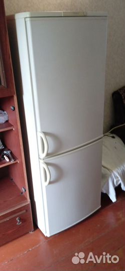 Холодильник бирюса