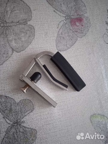 Каподастр для гитары