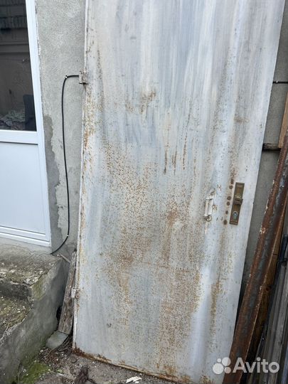 Дверь металлическая