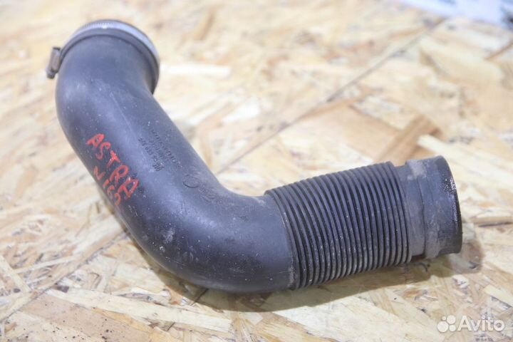 Патрубок воздушный дмрв Опель Астра H