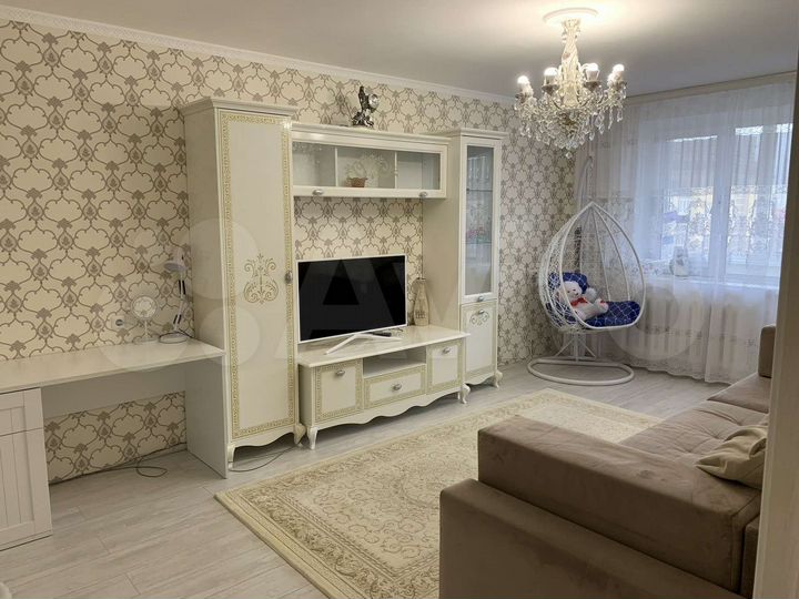 2-к. квартира, 66 м², 10/10 эт.