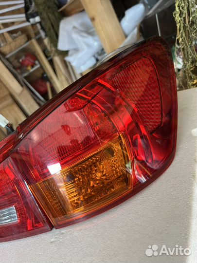 Заднре фонари lexus is 250
