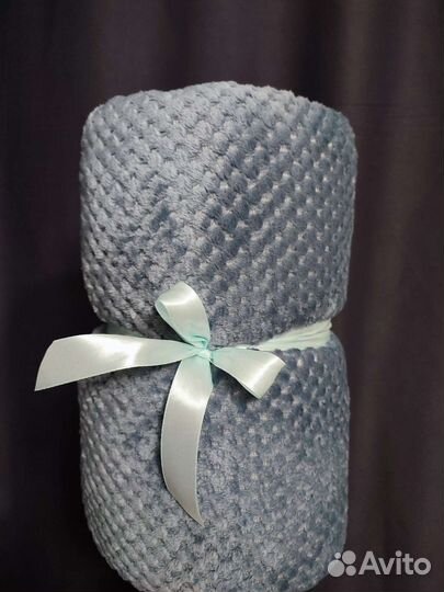 Пледы покрывала новые разные расцветки