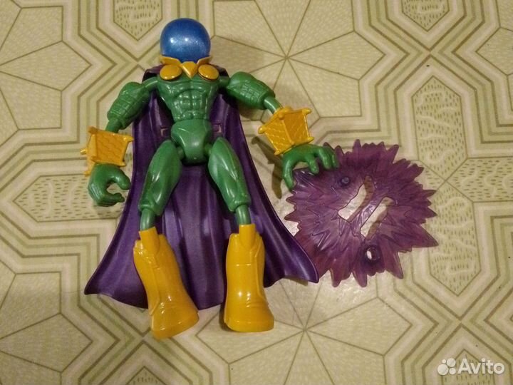 Человек паук и Мистерио фигурки