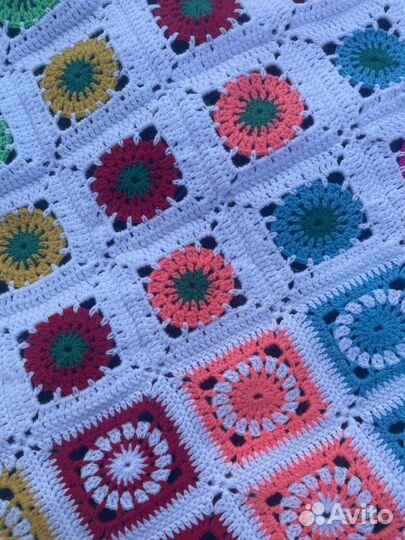 Плед вязаный ручной работы