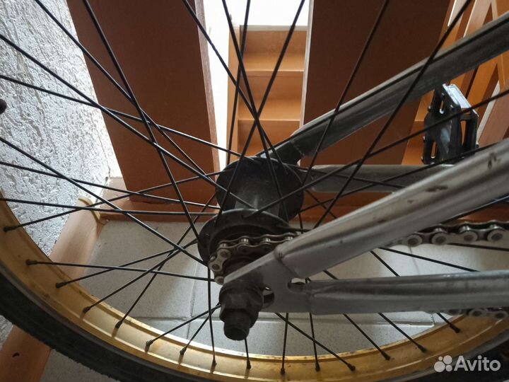 Трюковой велосипед BMX