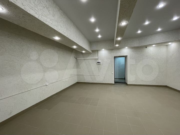 Помещение, 36м2, новый ремонт, первая линия