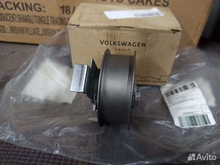 Ролик натяжной Audi VW 1.8 t 06a109243a