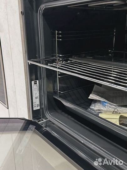 Духовой шкаф teka HLB 8600 WH