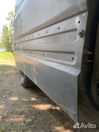 Дверь боковая мерседес спринтер 906