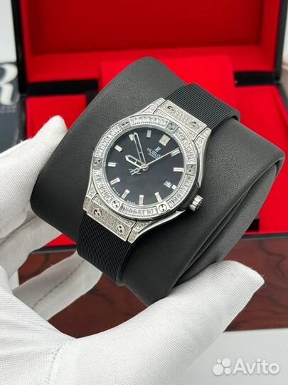 Часы женские hublot geneve