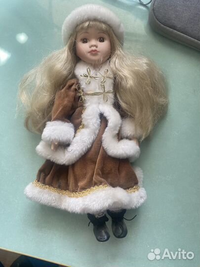 Кукла фарфоровая коллекционная