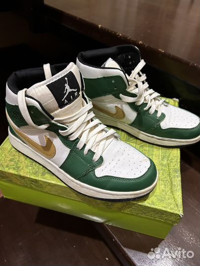 Кроссовки демисезонные