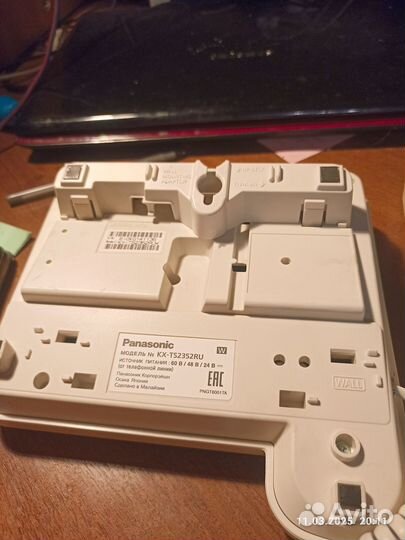 Кнопочный телефон Panasonic