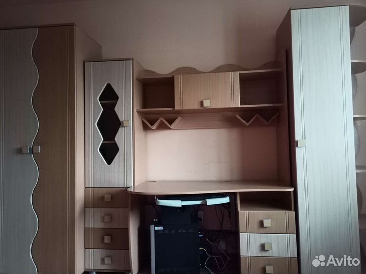 Школьная стенка