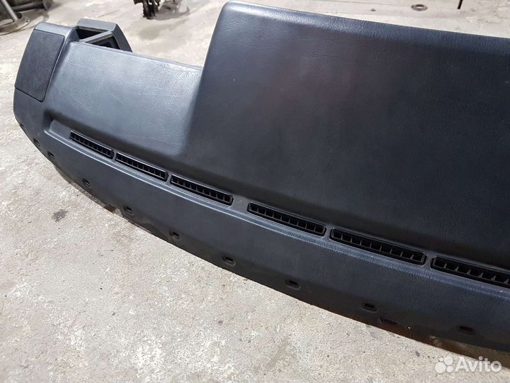 Торпедо Volkswagen Passat B3