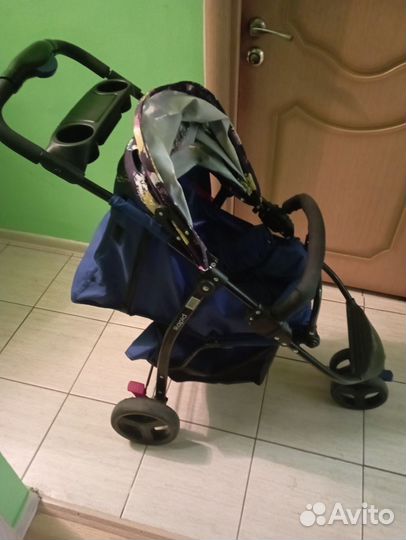 Прогулочная коляска