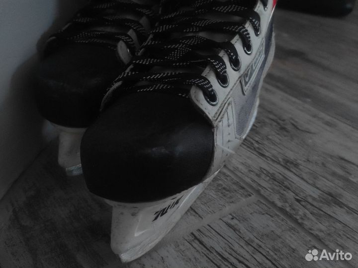Хоккейные коньки Bauer pro