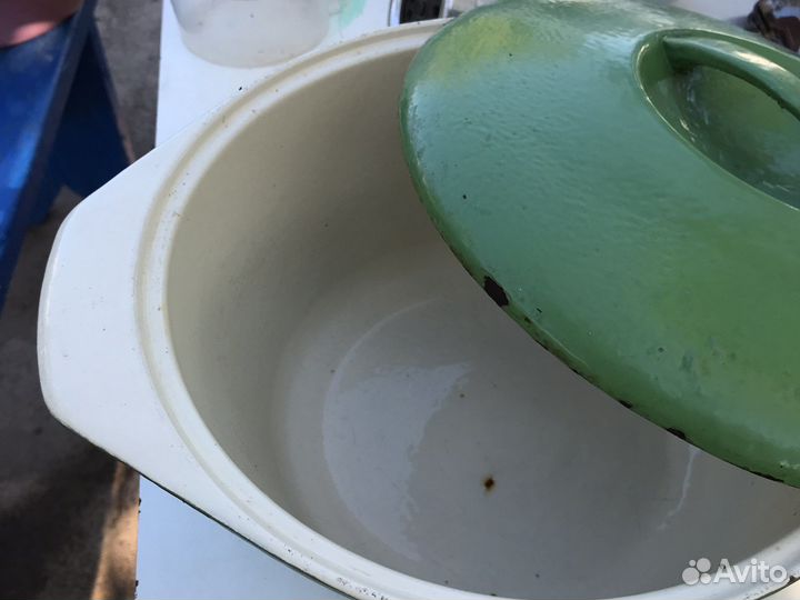 Казан чугунный тяжелый 4л в хорошем состоянии