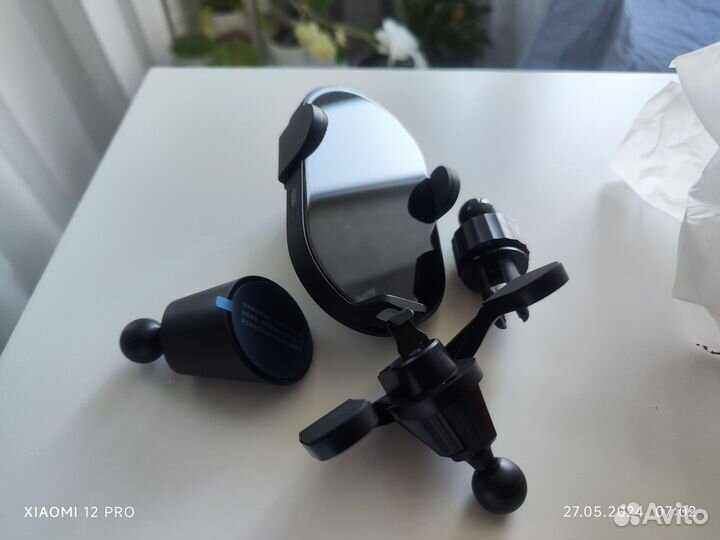 Держатель с зарядкой телефона в машину Xiaomi Mi