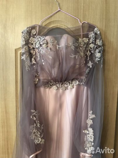 Платье вечернее