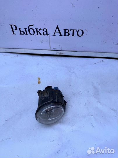 Фара противотуманная правая Хино 300 N04C 2017