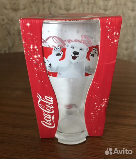 Стеклянные стаканы СССР и стакан Кока кола