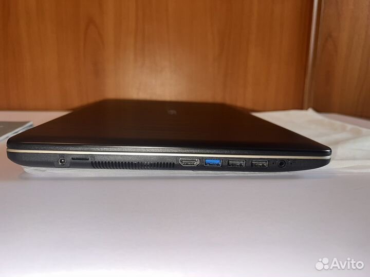 Asus VivoBook D540MA