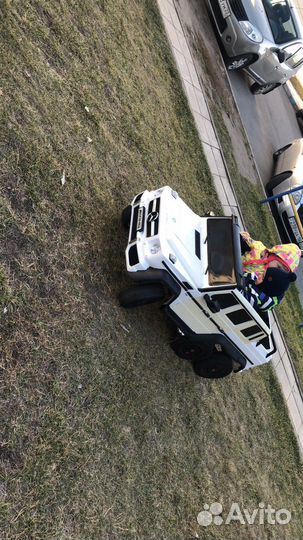 Детский электромобиль mercedes amg g63