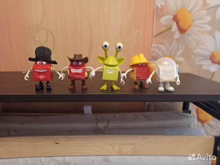 Игрушки