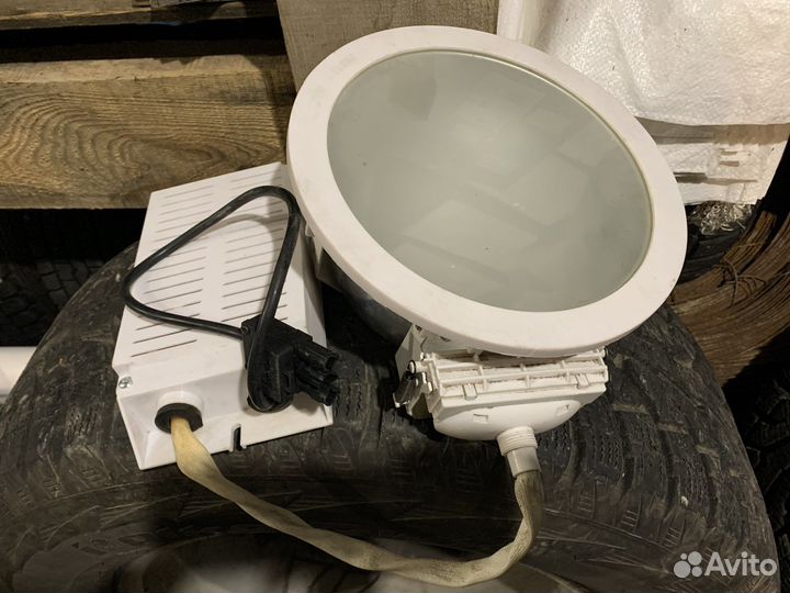 Встраиваемый точечный светильник