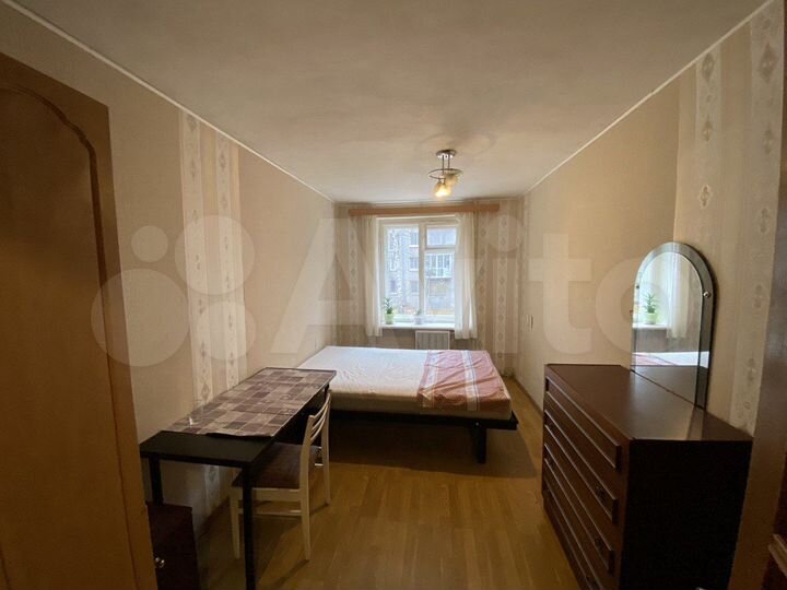 2-к. квартира, 56 м², 2/5 эт.