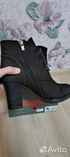 Ботинки женские Carnaby зимние 39 размера