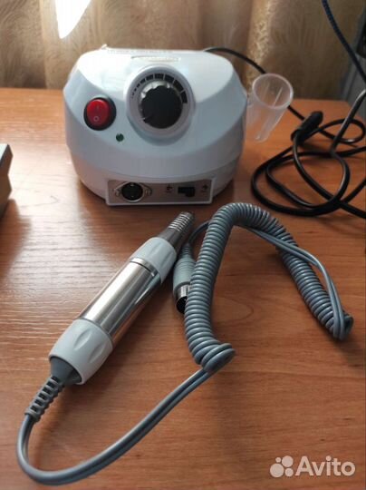 Аппарат для маникюра и педикюра