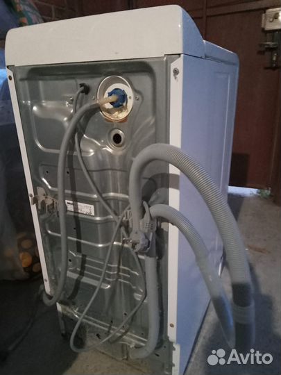 Стиральная машинка Zanussi б/у верт. загрузка