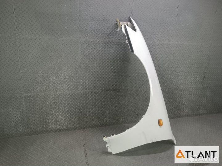 Крыло переднее левое toyota carina ED