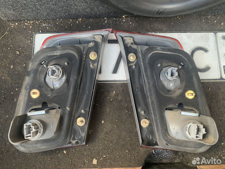 Задние фонари в крышку багажника Civic 7