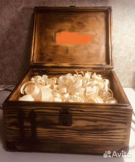 Подарочный ящик