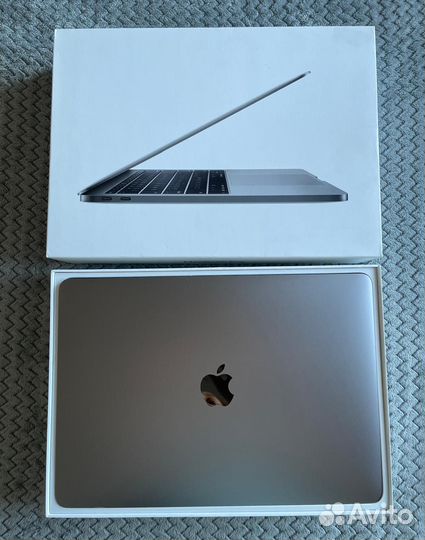 Macbook pro 13 128 гб 2017 г. Бесплатная доставка